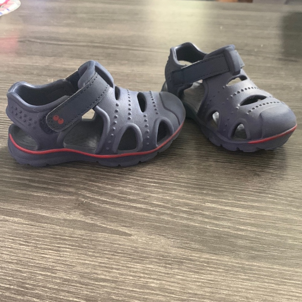 Surprise by Stride Rite Land Water Shoes